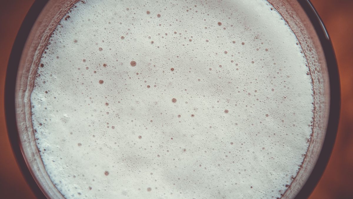 Alkohol fatalnie odbija się na mikrobiomie