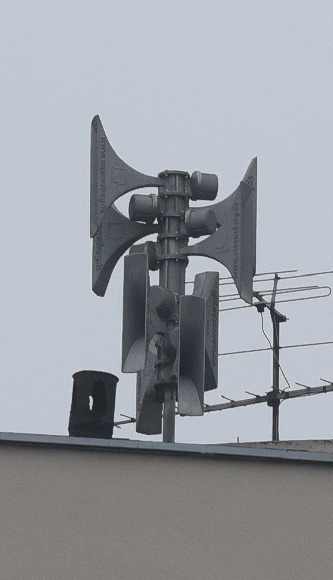 Nowej generacji syreny alarmowe zainstalowano już w wielu polskich miastach