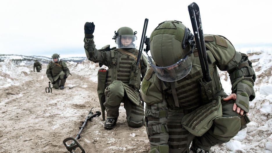 Russian Navy Independent Marine Engineering Regiment holds drill in Murmansk RegionLev FedoseyevRussian Army, Northern Fleet, marine engineers, Arctic Russia, military, drill, bomb experts