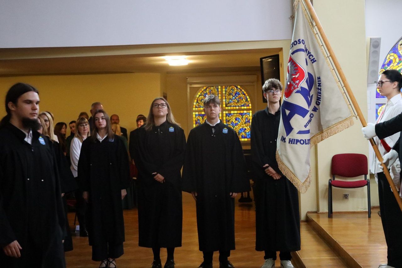 Gniezno: Inauguracja roku akademickiego ANS! Rektor pasował ich na studentów