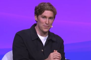 Mati Staniszewski, szef ElevenLabs (fot. YT / stripe)