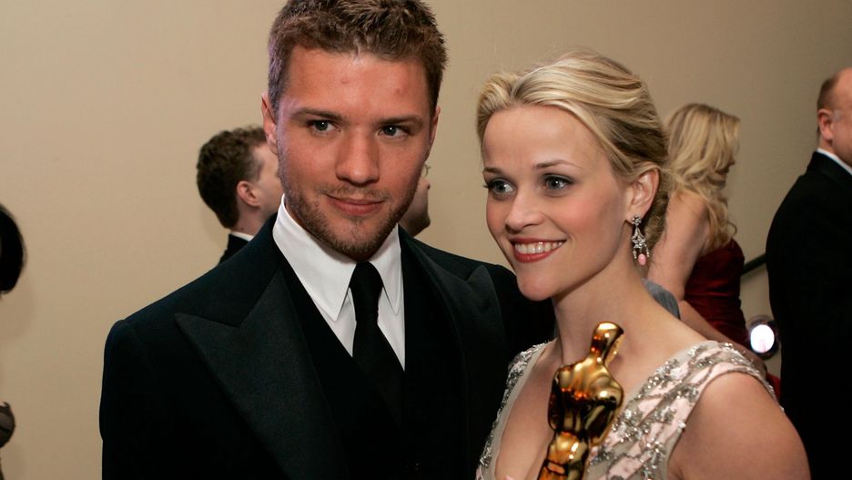 Reese Witherspoon i Ryan Phillippe podczas ceremonii rozdania Oscarów