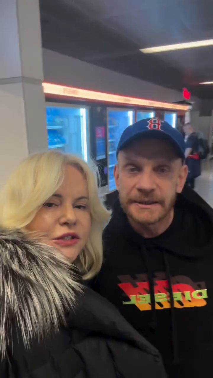 Joanna Kurowska nadawała z lotniska Chopina