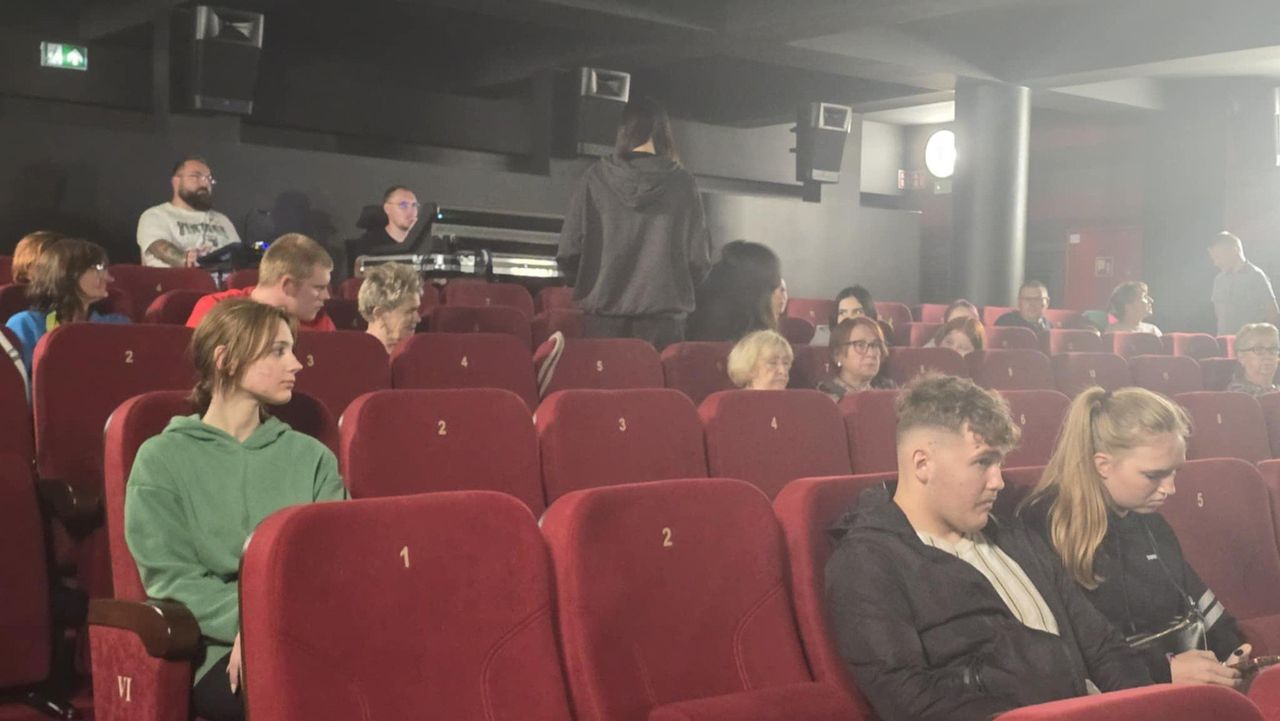 Grass i Nelcor w Aleksandrowie Kujawskim. Wystąpili dla Stowarzyszenia "Bądźmy razem"