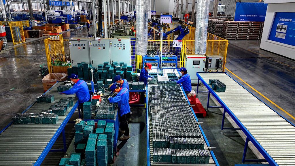 New Energy Vehicle Power Battery Manufacturing In Ganzhou
GANZHOU, CHINA - DECEMBER 12: Employees work on the automated production line of new energy vehicle power batteries at a workshop on December 12, 2025 in Ganzhou, Jiangxi Province of China. (Photo by Zhu Haipeng/VCG via Getty Images)
VCG
alternative energy, guangxi zhuang autonomous region, enterprise, china