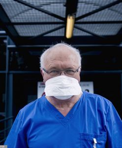 Prof. Simon o niemocy rządu. "Jakieś szaleństwo ogarnęło ten kraj"