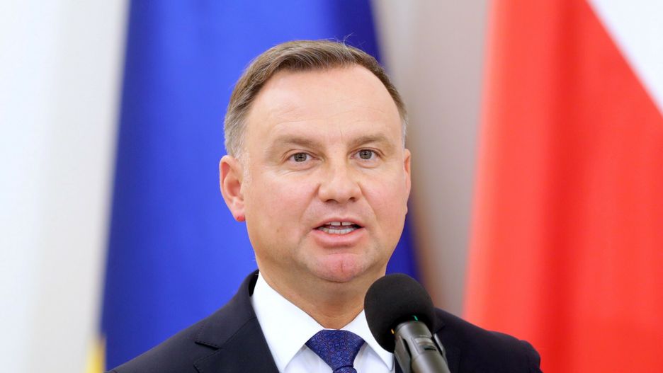 Prezydent kieruje do Sejmu projekt Ustawy o s?dach pokojuFot. Beata Zawadzka/East News, 04.11.2021. Warszawa. Palac Prezydencki. Prezydent Andrzej Duda kieruje do Sejmu projekt Ustawy o sadach pokoju oraz projekt Ustawy - przepisow wprowadzajacych ustawe o sadach pokoju.
N/z: Andrzej DudaBeata Zawadzka