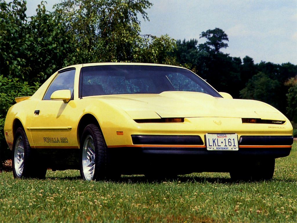 Pontiac Firebird 10