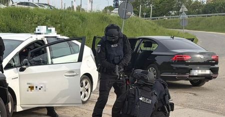 Grozili nożem i wywieźli za miasto. Tragiczny incydent na Dolnym Śląsku