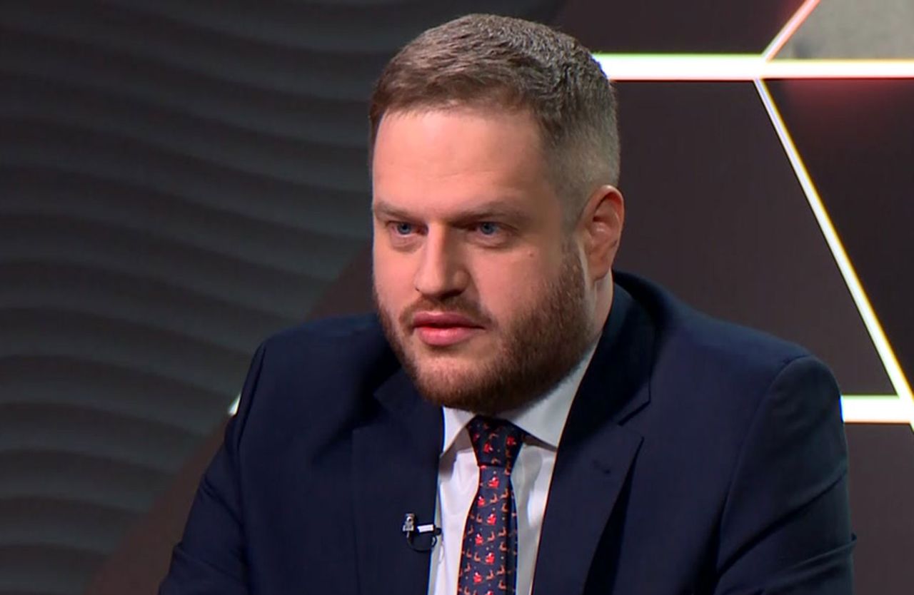 Prezent od PiS dla każdej rodziny? Cieszyński: to uczciwe podejście