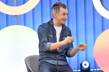 Choruje na rzadką chorobę. Jak wpłynęła na jego życie?