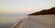 Wakacje 2021. Polskie plaże bez parawanów