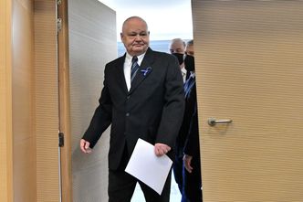 Gorąco w Sejmie. Wrócił temat "oszałamiających" zarobków szefa NBP