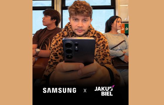 Jakub Biel reklamuje Samsunga