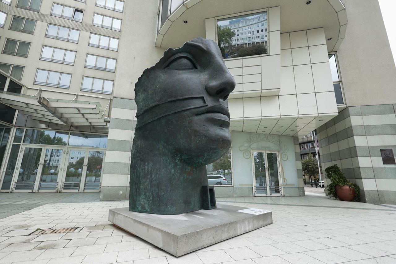 Warszawa: Rekordowa aukcja w stolicy. Rzeźba sprzedana za miliony