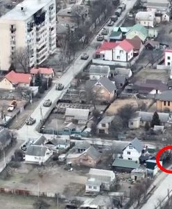 Rosjanie ostrzelali rowerzystę w Buczy. Nagranie z drona trafiło do sieci