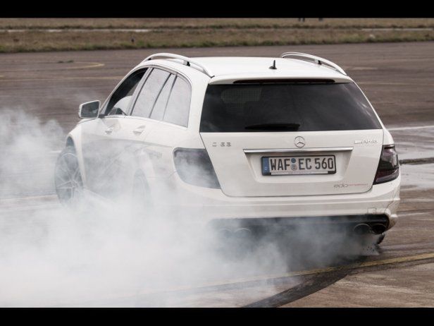 Wakacyjny transporter – Edo Competition C 63 T AMG (2012)