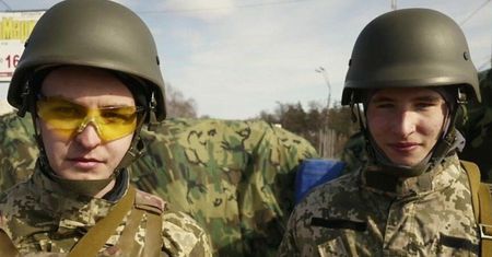 Ukraina. Wiek poborowy w dół, liczba dezerterów w górę? Służby reagują