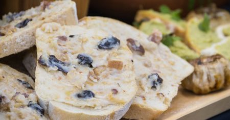 Domowy smalec z 1 ekstra dodatkiem. Oprócz skwarków dorzucam sezonowy produkt
