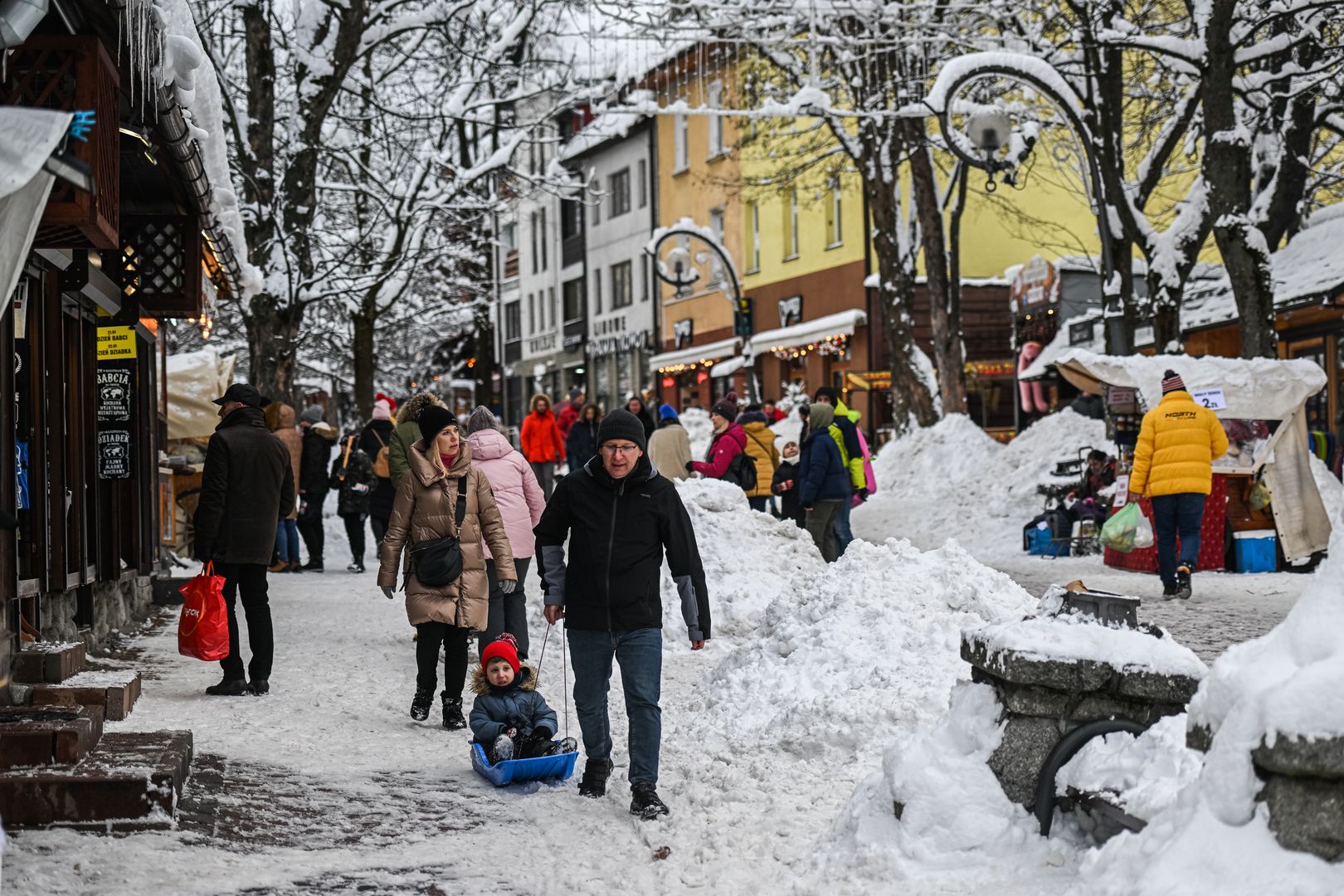 Zakopane szykuje się na świąteczny najazd turystów. Miejsc coraz mniej