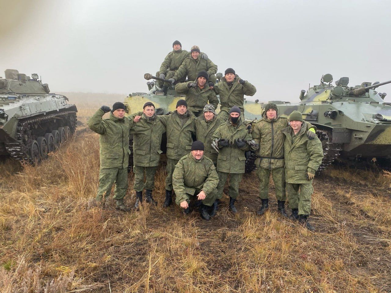 "Photo of Russian soldiers with BMD-3"