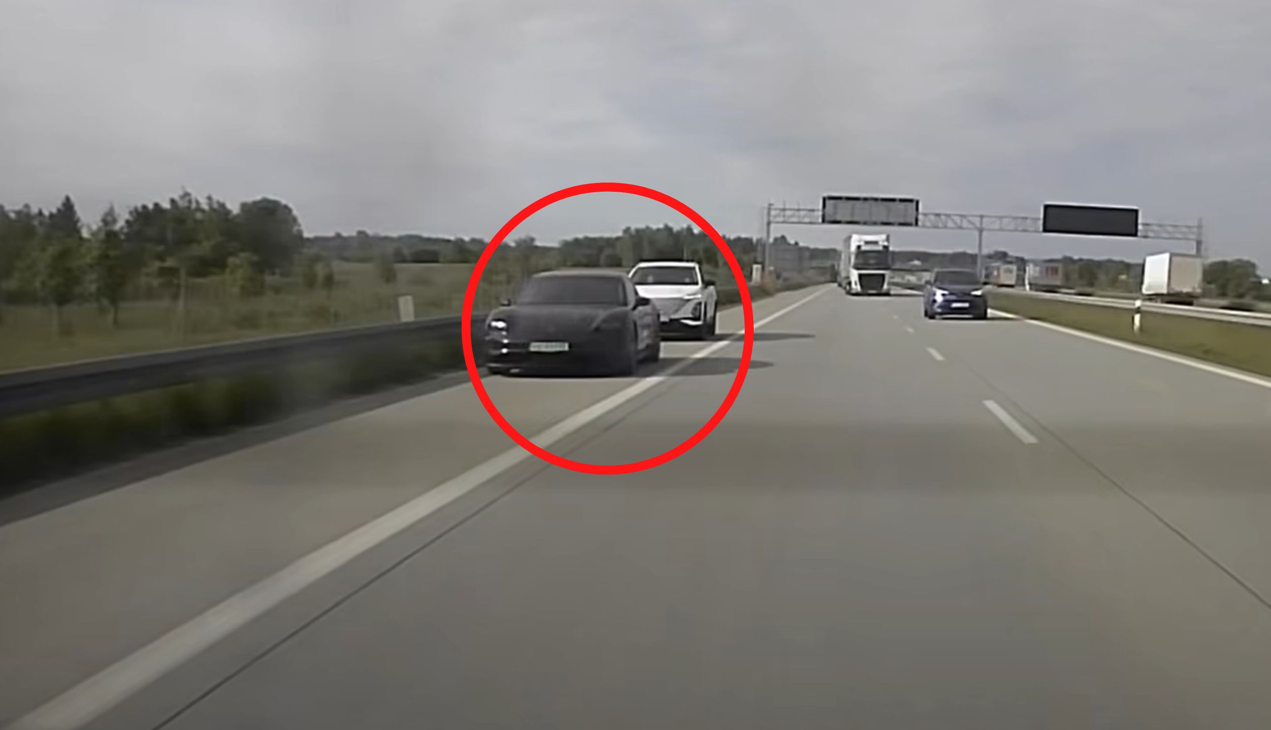 Sieć obiega nagranie z A1.