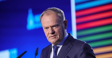 Kradzież auta premiera Tuska. MSWiA czeka na raport, decyzji brak