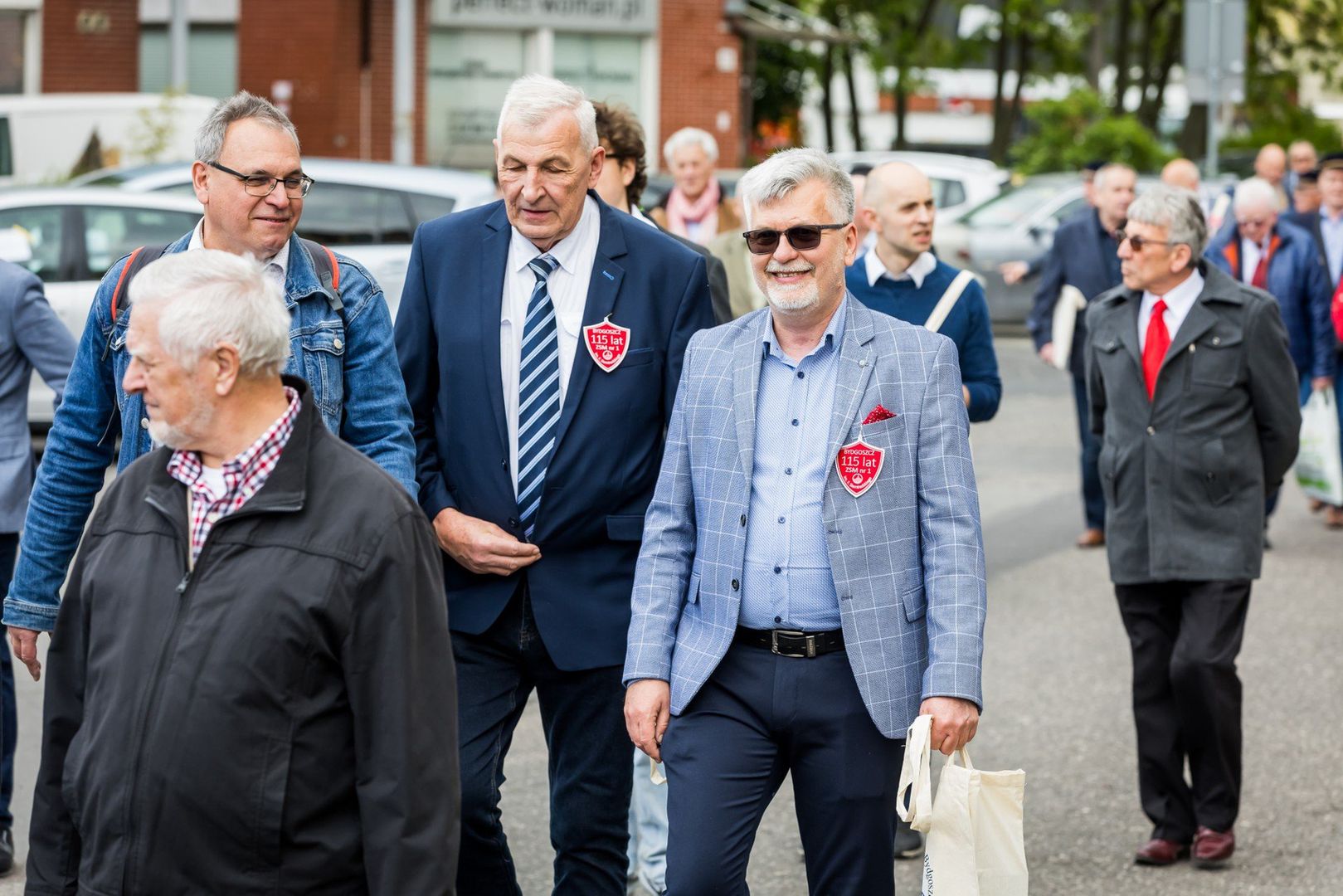 Jednym z punktów jubileuszu 115-lecia Zespołu Szkół Mechanicznych nr 1 w Bydgoszczy był uroczysty przemarsz z Opery Nova przez Stary Rynek do ZSM, gdzie odsłonięto tablicę pamiątkową. Udział w jubileuszowych wydarzeniach wzięło około 800 osób. 