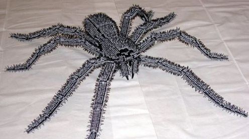Wielka włochata tarantula z klocków lego 1