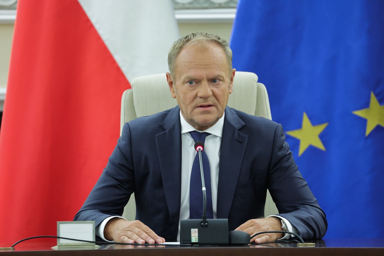 Tusk na nadzwyczajnym posiedzeniu rządu: prowokacja na dużą skalę