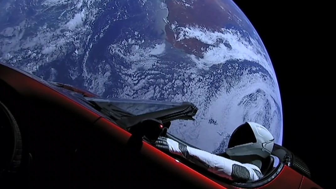 Wysłanie samochodu w kosmos było widowiskowe, ale nie rozwiązało żadnych problemów Tesli