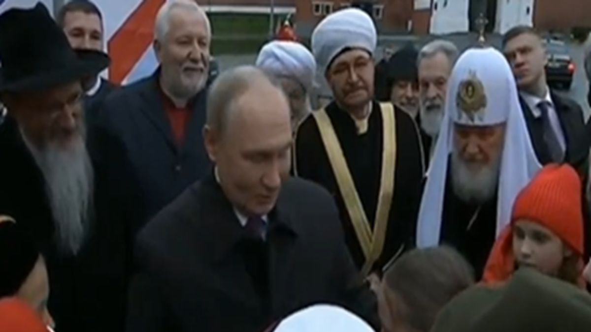 Władimir Putin spotkał się z Moskwie z dziećmi.