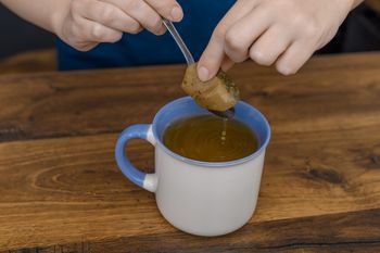 Większość ma w kuchni. Pomaga na sen i wspiera odporność