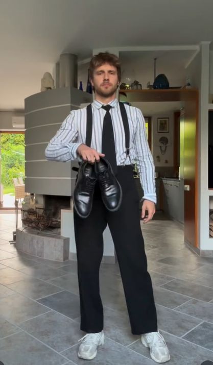 Maciej Musiał szykuje się na potańcówkę