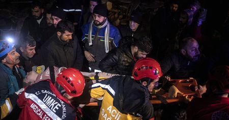 Ziemia zatrzęsła się o 4.17. Wielu zabitych w Turcji i Syrii, gigantyczne zniszczenia