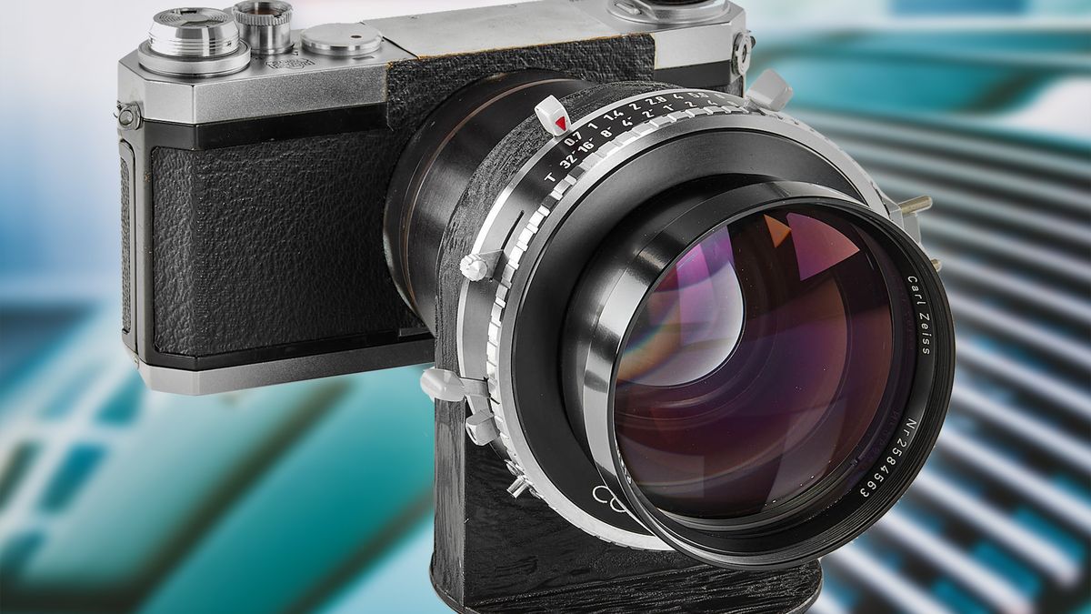 07 zgłoś się, czyli Zeiss Planar 50 mm f/0.7 na sprzedaż. Wystarczy tylko 500 000 złotych 1