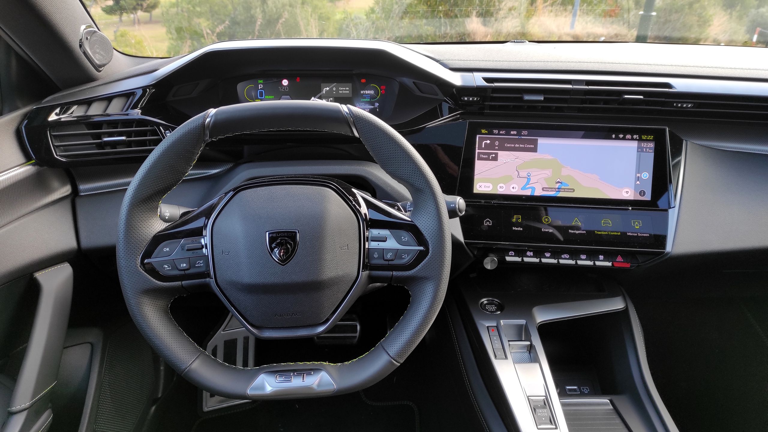 Peugeot 408 Hybrid