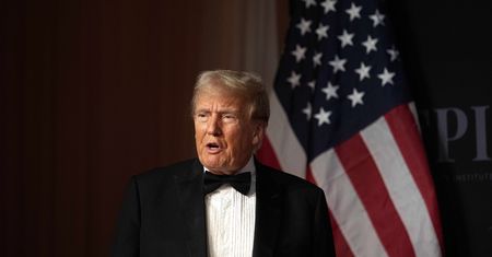 "Trumpowi zdarza się powielać klisze rosyjskiej dyplomacji". Rosną obawy o plan ws. Ukrainy