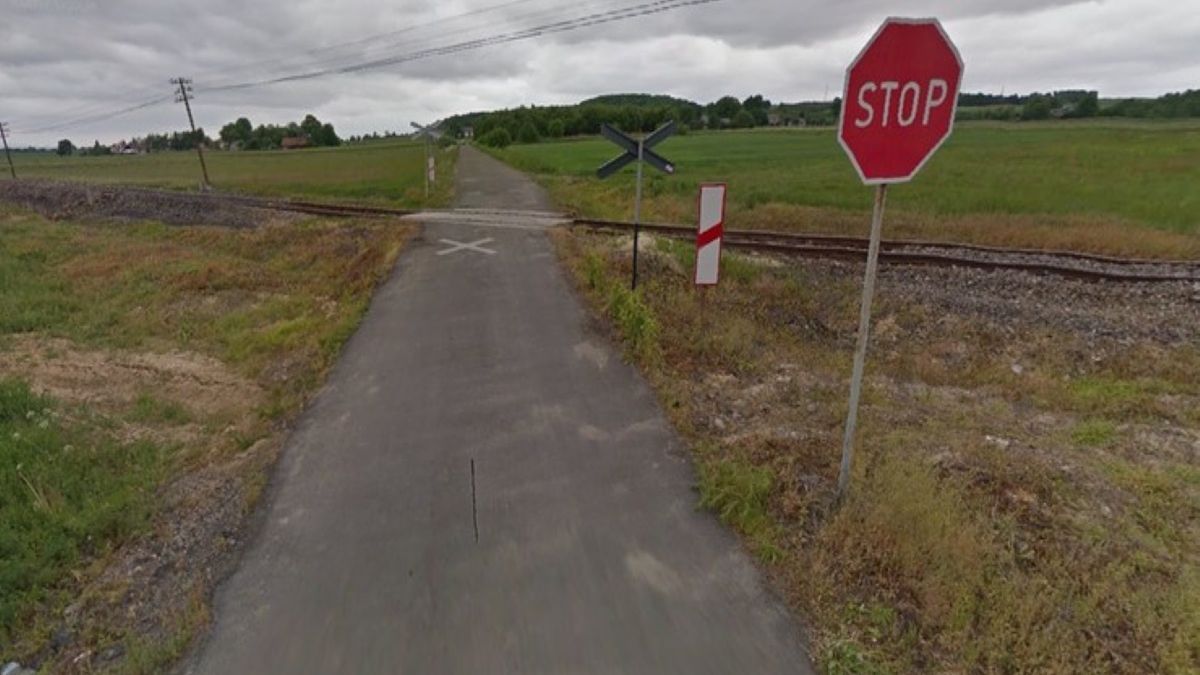 Do tragedii doszło na niestrzeżonym przejeździe kolejowym