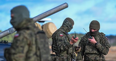 Obowiązkowa służba wojskowa w Polsce? Nowy sondaż ujawnia nastroje
