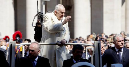 Wiceminister o Franciszku. "Ten gest mógł spotkać się z niezrozumieniem"