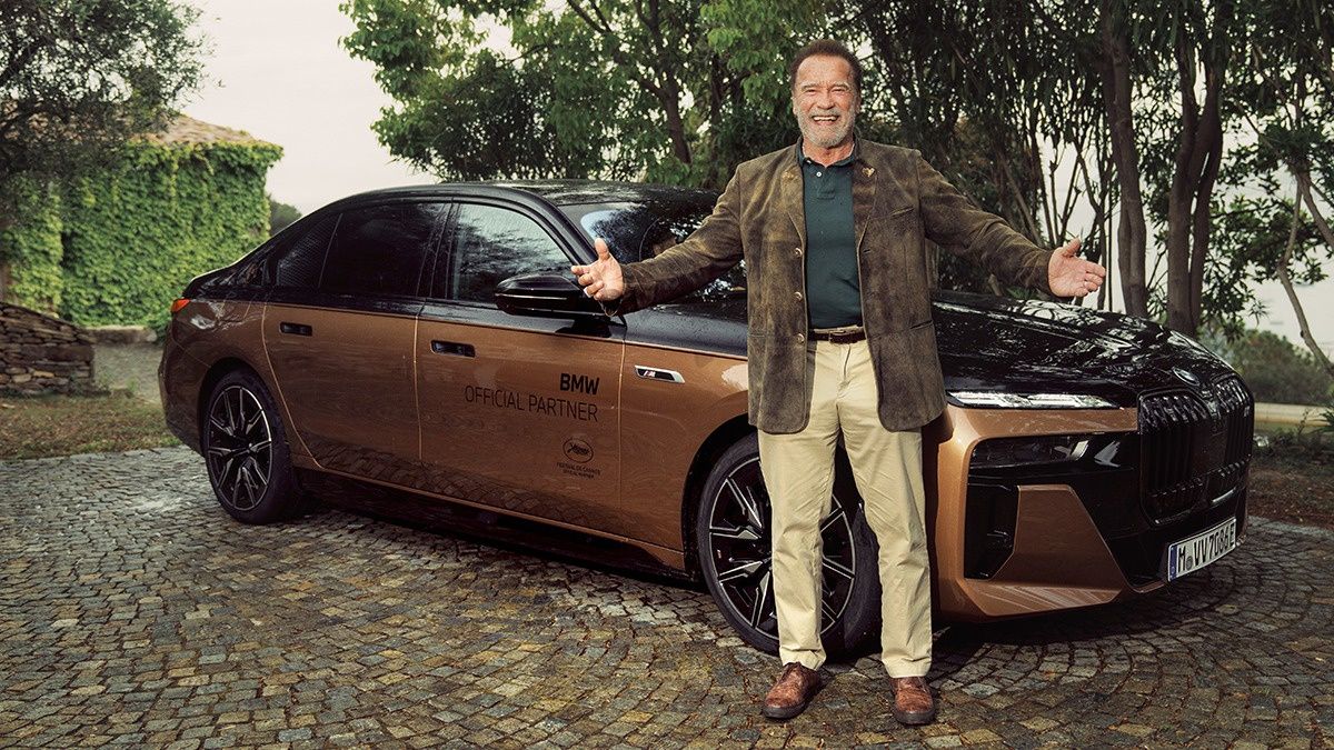 Ciężko ocenić, która postać z tego zdjęcia wygląda potężniej