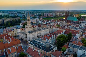 Pogoda w Opolu. Prognoza na poniedziałek 27 października. Umiarkowane zachmurzenie i możliwe opady