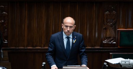 Wyniki państwowych gigantów. "Papierowe straty"