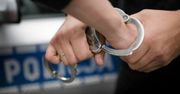 Nietrzeźwy kierowca bez uprawnień i agresywna pasażerka zatrzymani przez policję w Mogilanach