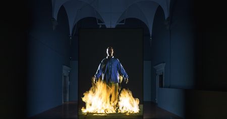 Bill Viola w Toruniu: Wystawa, która porusza duszę