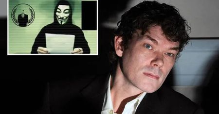 Gary McKinnon — haker o twarzy złego elfa. W Stanach do tej pory się go boją