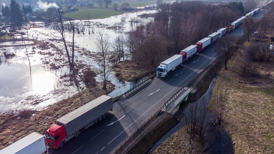 Błyskawiczna decyzja. Jest formalny zakaz wwozu towarów z Ukrainy