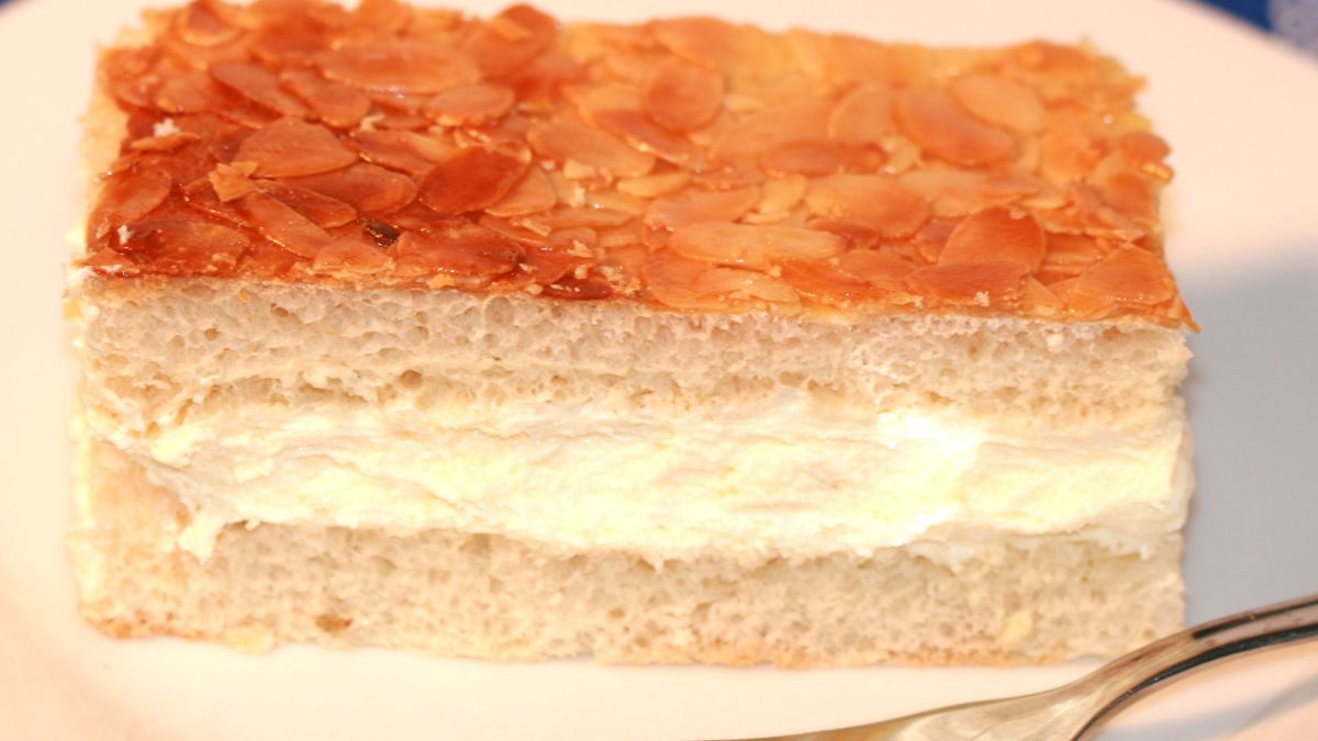 Drożdżowe ciasto z chrupiącą polewą 