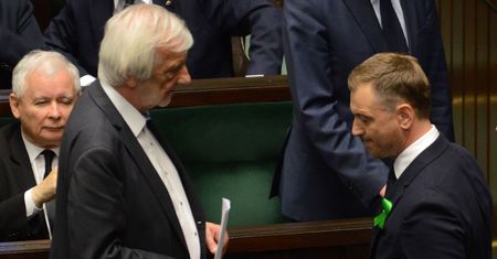 Nitras z ofertą dla Terleckiego. "Siadaj pajacu" i "wyciągnięta dłoń"
